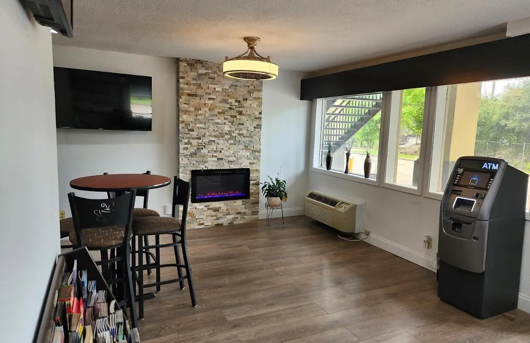 Super 8 By Wyndham Shreveport-1