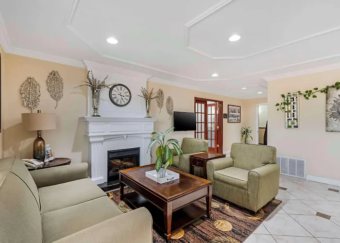 Best Western Pineywoods Inn